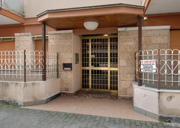 Zaffiro With Garage Apartment *